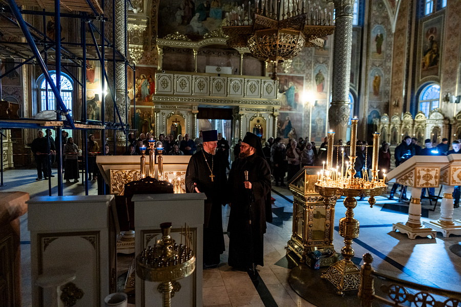 Великое повечерие во вторник первой седмицы Великого поста во Всехсвятском храме города Серпухова